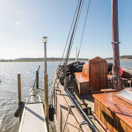 Am Peene Ufer * Zecherin (Molschow, Vorpommern-Greifswald)